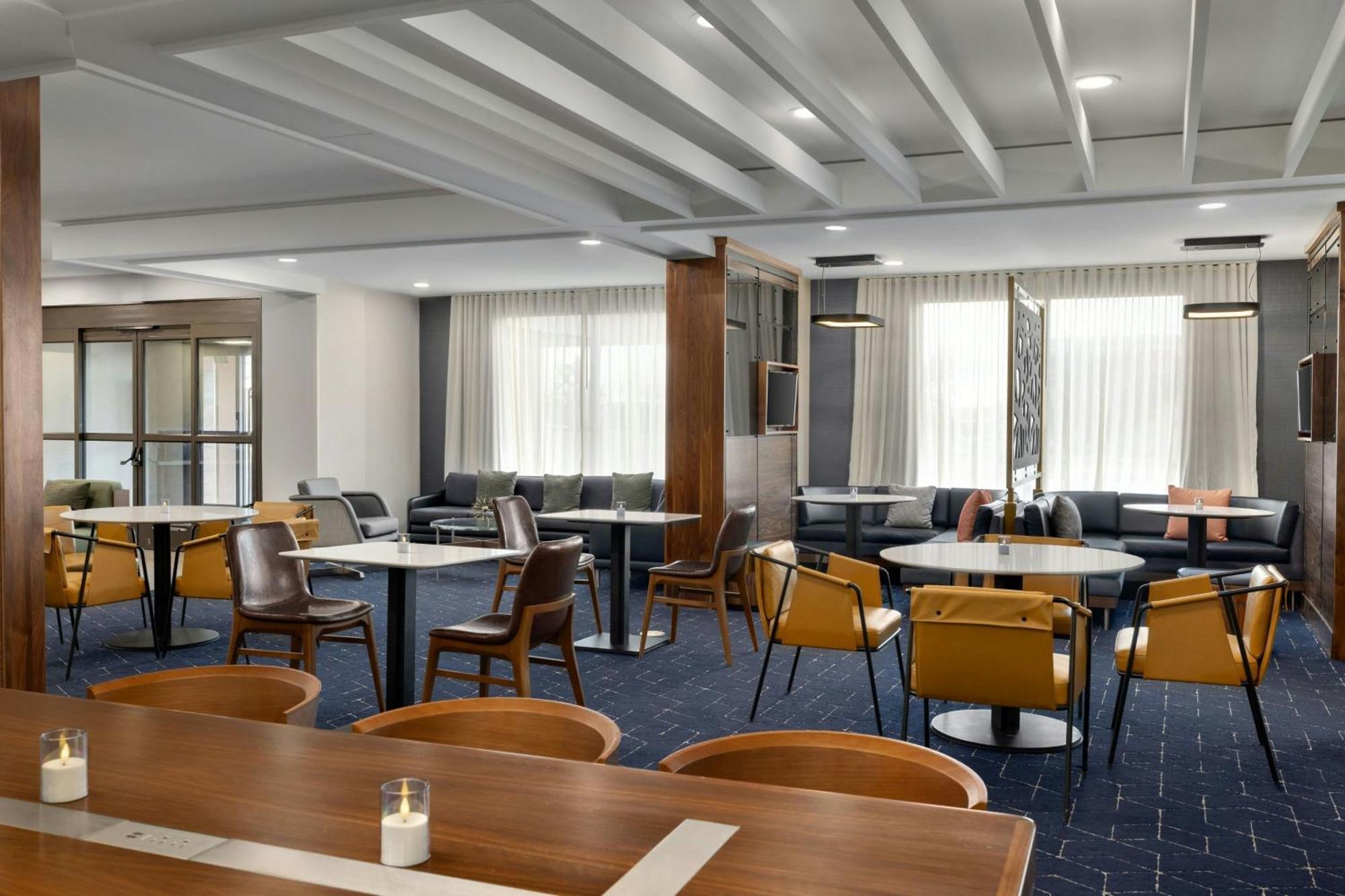 Courtyard By Marriott קוקומו מראה חיצוני תמונה